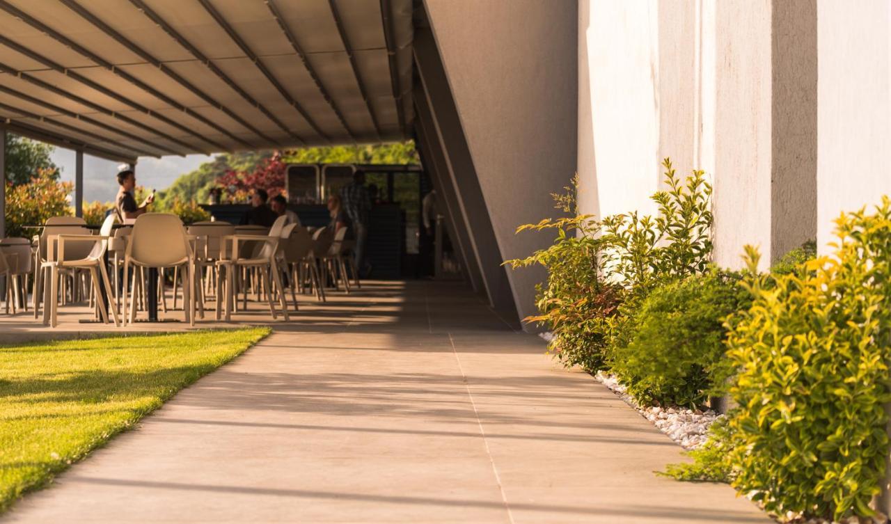 Hotel Arka Orsova Ngoại thất bức ảnh