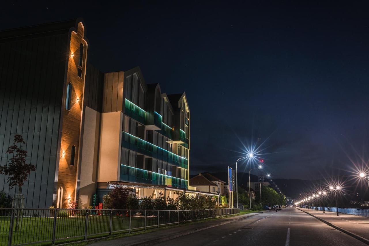 Hotel Arka Orsova Ngoại thất bức ảnh